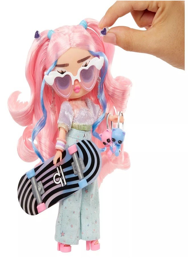 Lol Surpise - Tweens Core Doll Flora Moon - Image 1