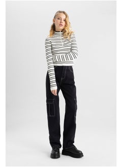 Woman Straight Fit Cargo Woven Trousers