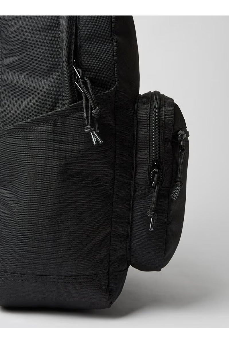 كونفرس حقيبة الظهر الكلاسيكية من **كونفرس** موديل **Go 2** باللون الأسود - Image 5