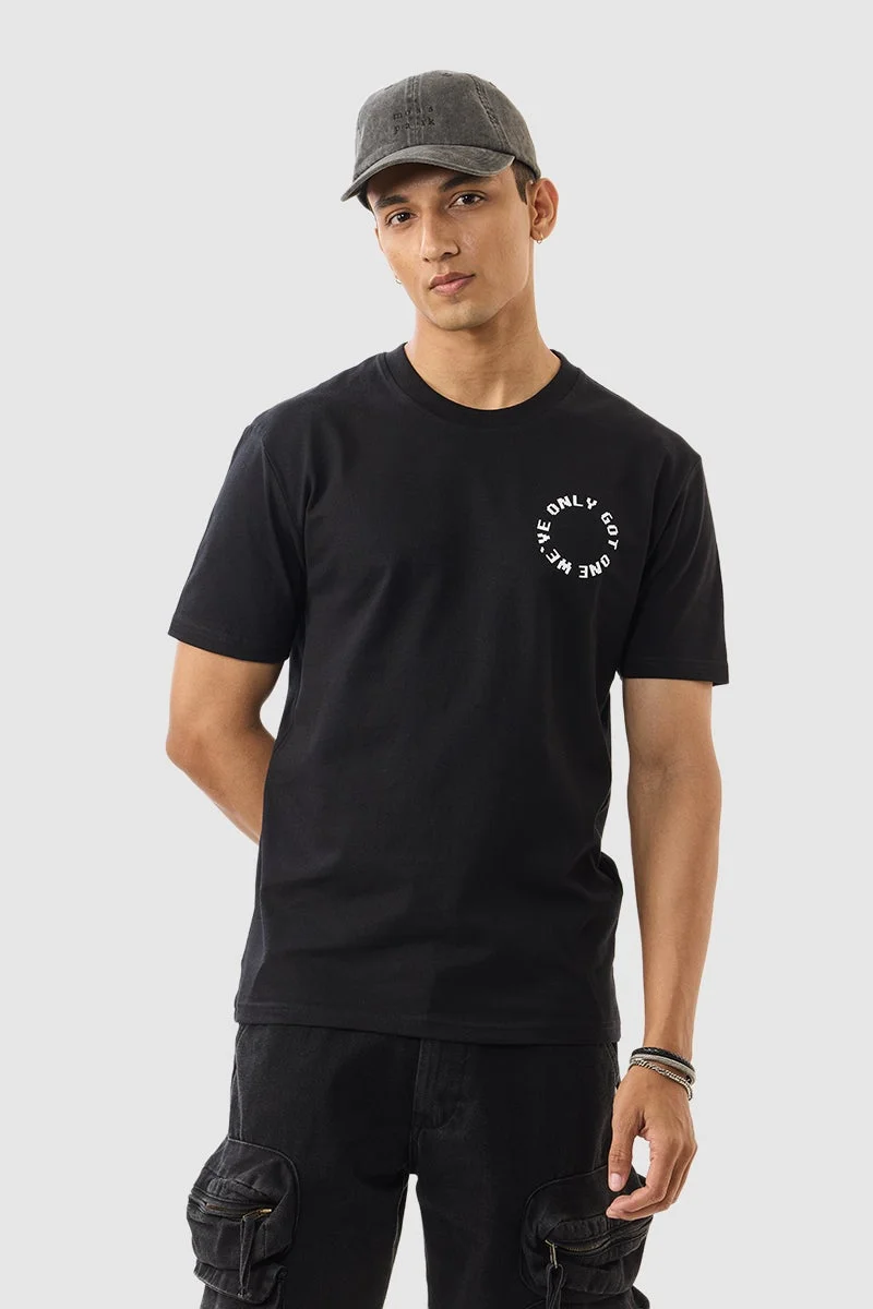 سنيتش Black Graphic Half Sleeve Slim Fit T-Shirt
