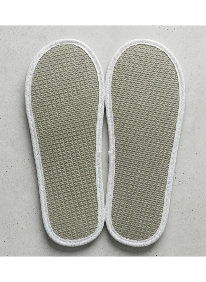 white hotel slippers (12) A dozen - Image 2
