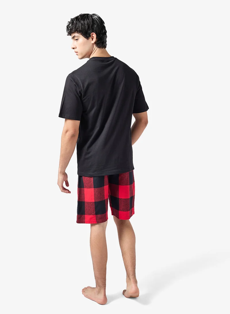 سفنتي فايف طقم بيجامة تي شيرت وشورت