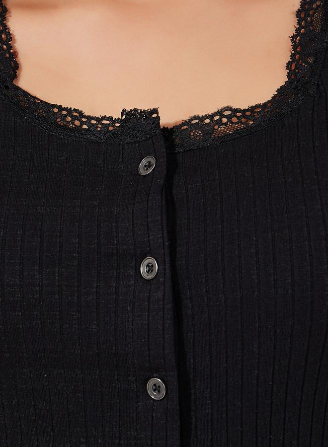 Styli Ribbed Short Sleeve Knit Top with Lace Trim - Image 3