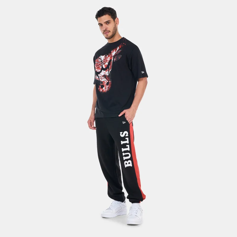 NEW ERA Men's NBA Chicago Bulls Infill Graphic T-Shirt