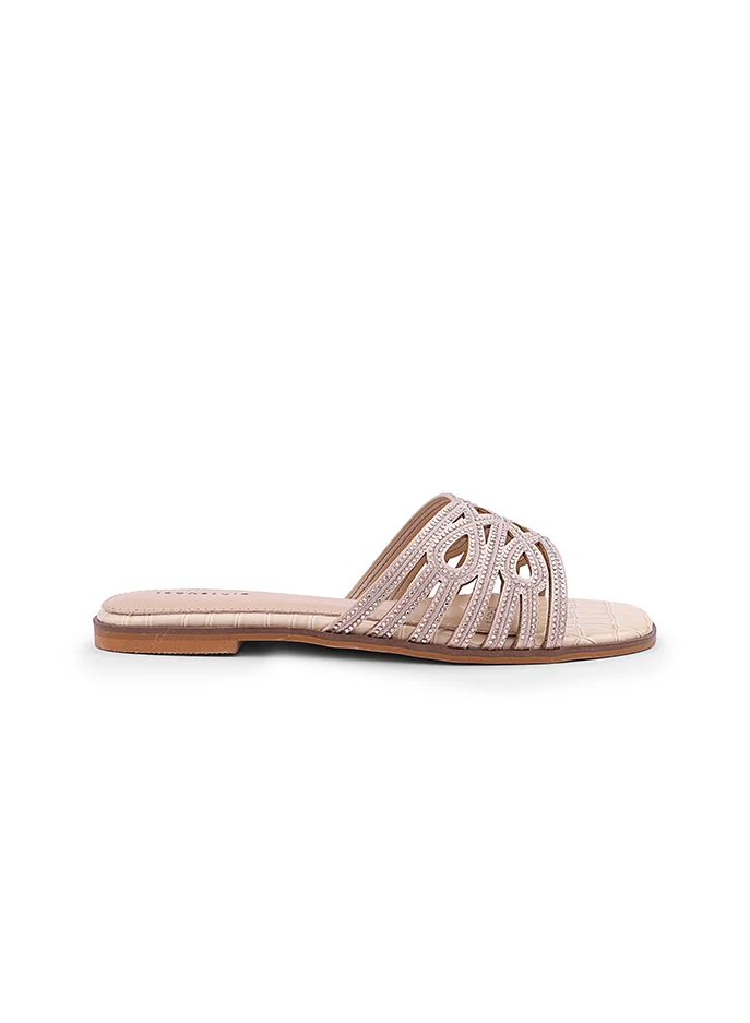 أيقون Casual flat sandal with espadrille-inspired sole.