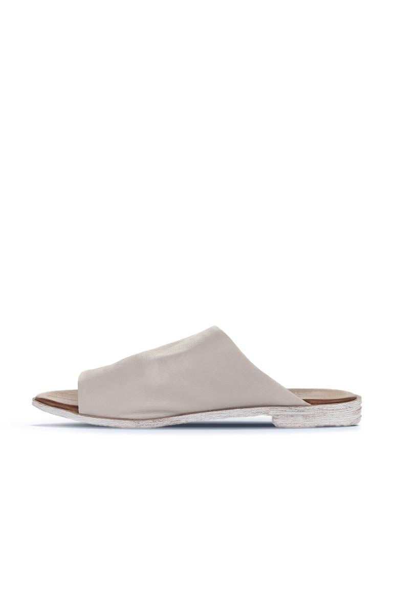 Bueno Slim Fit Daily Slide - Image 3