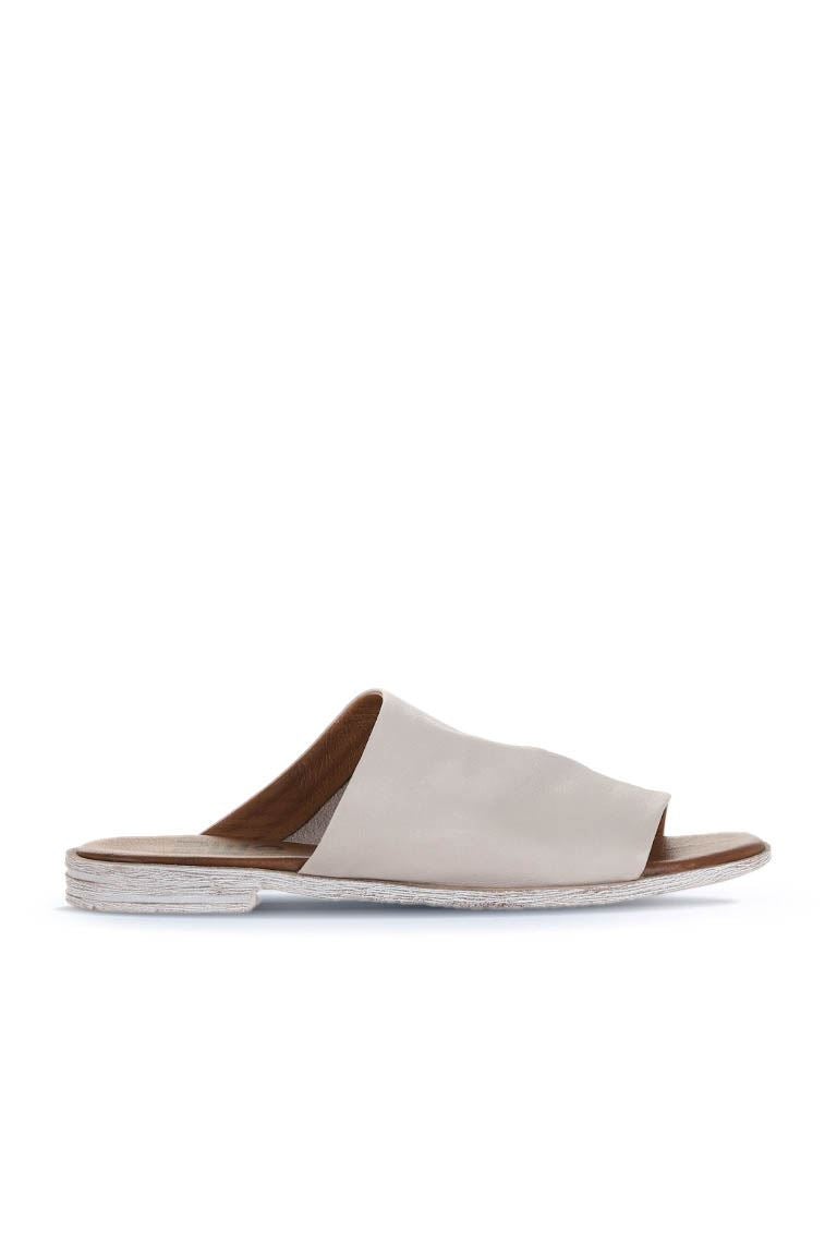Bueno Slim Fit Daily Slide - Image 1
