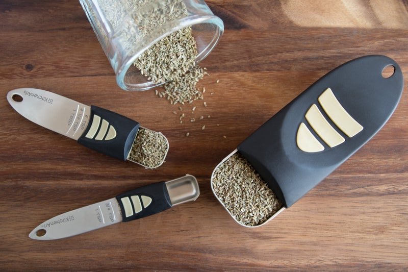 كيتشين أرت مجموعة Kitchenart Cooks Pro Adjust-A-Measure مكونة من 3 قطع من الساتان الأسود والفضي - Image 2