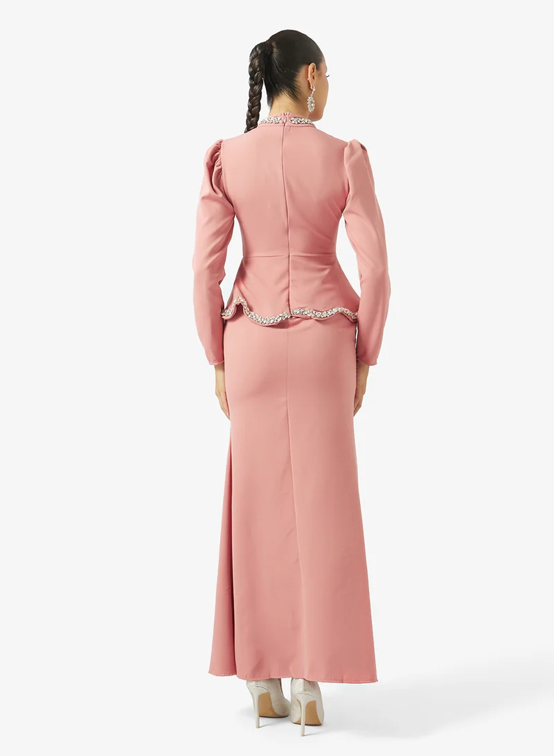 خزانة Mock Peplum Emebllished Dress