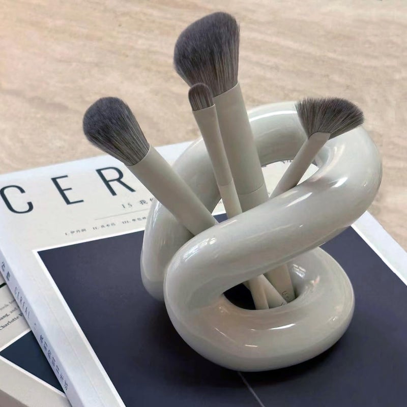 Minimalist Design White Ceramic Makeup Brushes Holder Stand Rack Organizer Cosmetic Pen Toothbrushes Holder Dressing Table Decor