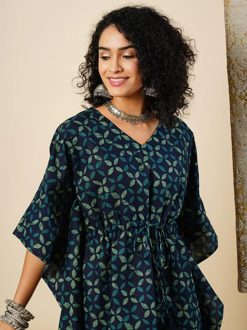 globus Women Blue Floral Printed V-Neck Pure Cotton Kaftan Tunic With Trousers