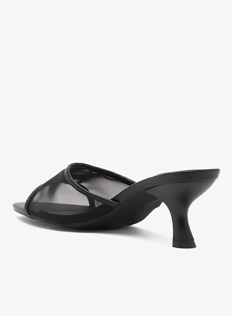 جينجر صندل شبكي بكعب متوسط