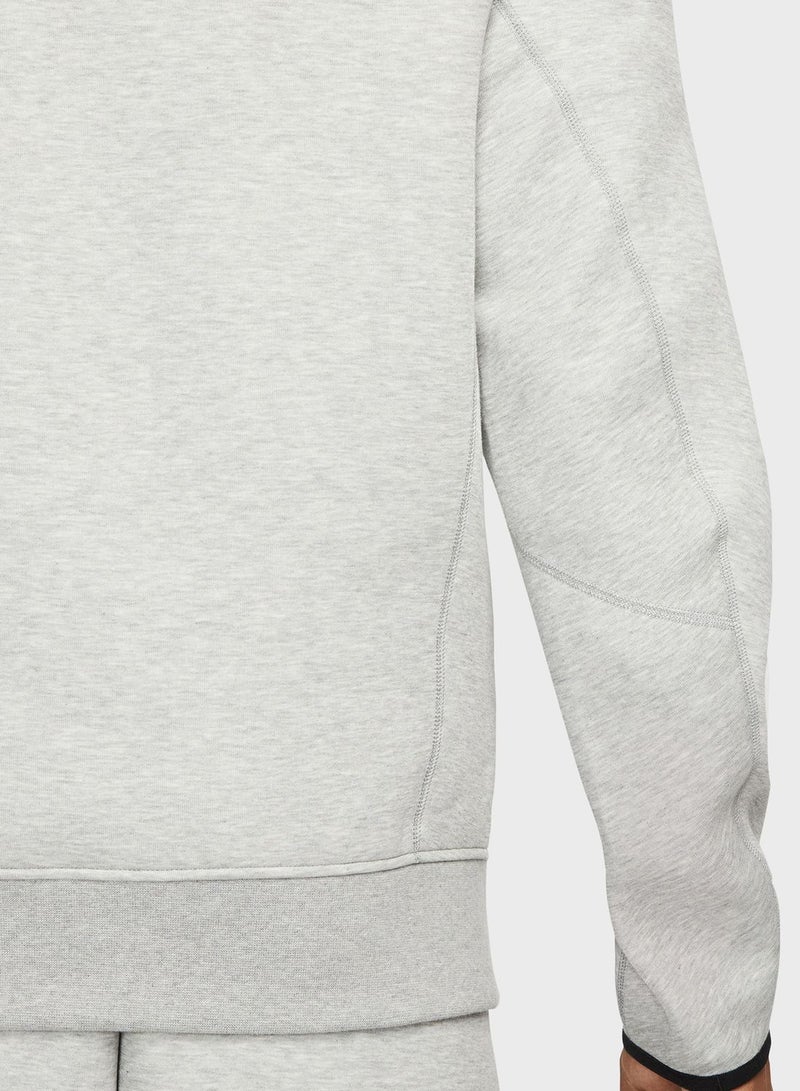 Essential Fleece Sweatshirt