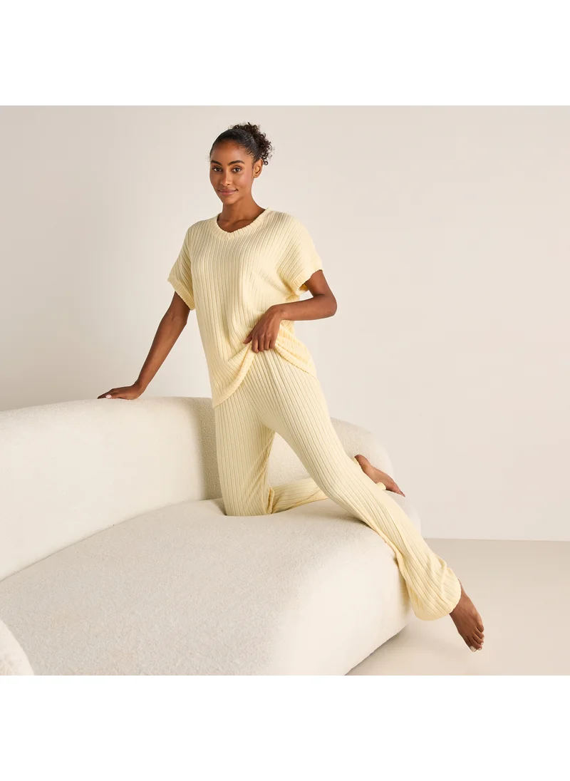FAV Ribbed V-neck Top and Elasticated Pyjama Set