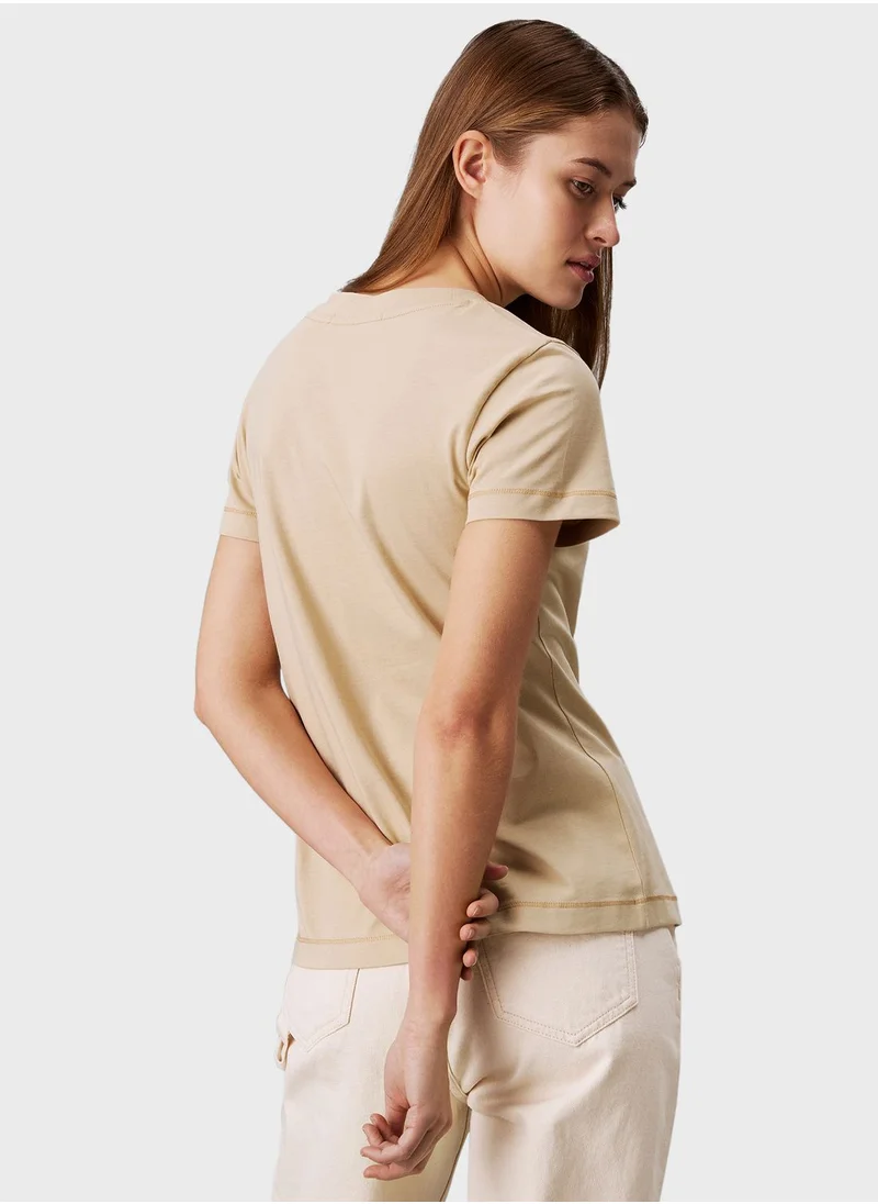 Calvin Klein Jeans Crew Neck Logo T-Shirt