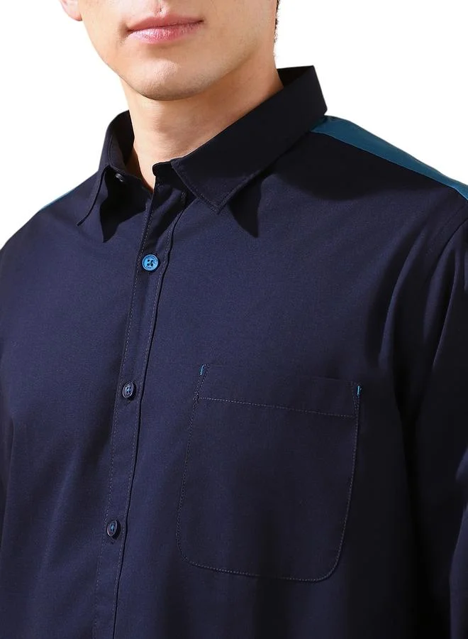 Dennis Lingo Men's Navy And Teal Cotton Blend Solid Button Down Regular Fit Shirt