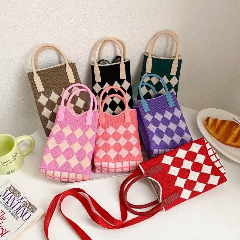 Knitted Mobile Phone Bag, Hand-Held Shoulder Cross-Body Bag, Korean Style, Versatile Niche Design Girl Bag - Image 5