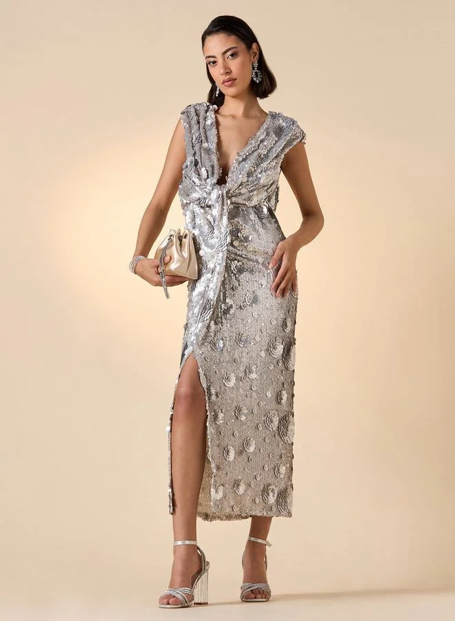 ايكونيك فستان ميدي بدون أكمام مزين بالترتر