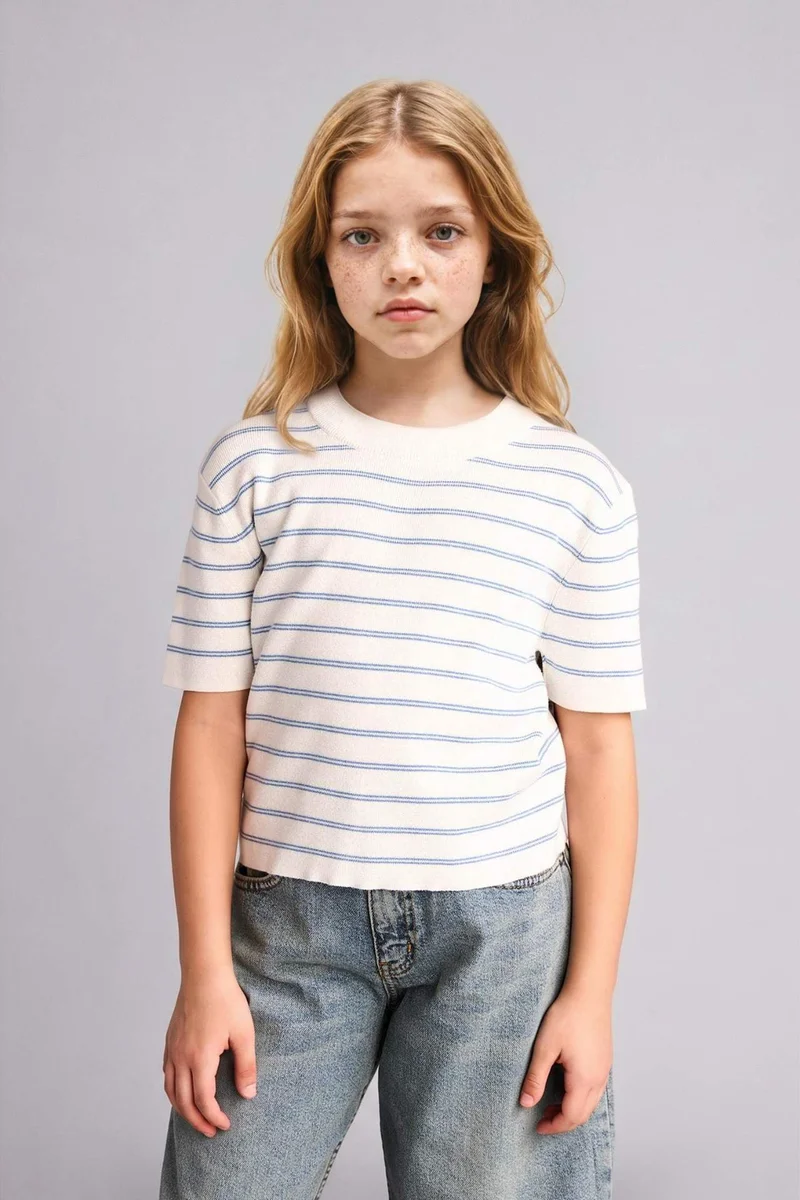 ديفاكتو Girl Regular Fit Crew Neck Pullover