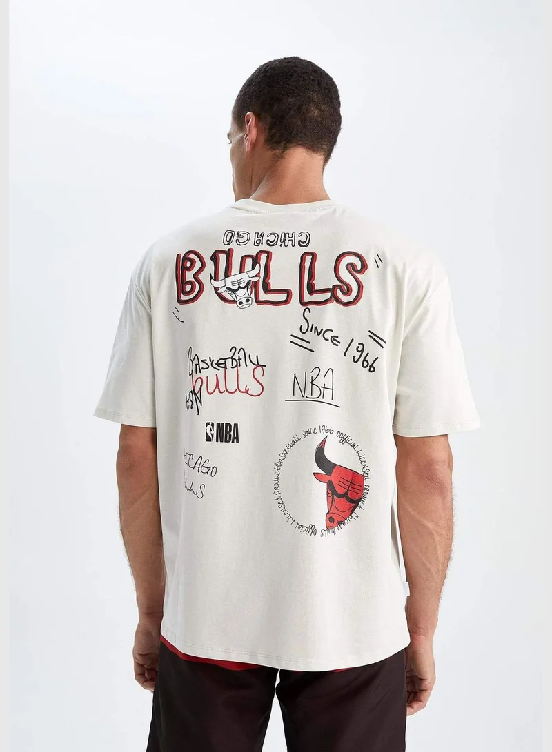 ديفاكتو Oversized Short Sleeve NBA Chicago Bulls Back Printed T-Shirt
