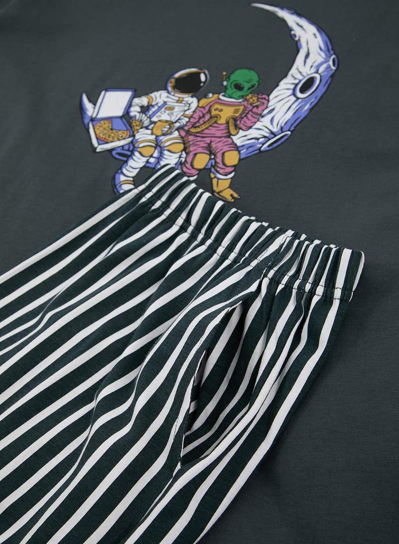 trendyol Anthracite Regular Cotton Short Sleeve Top Astranot Printed Bottom Striped Pajama Set Tmnss26Pt00013 - Image 3