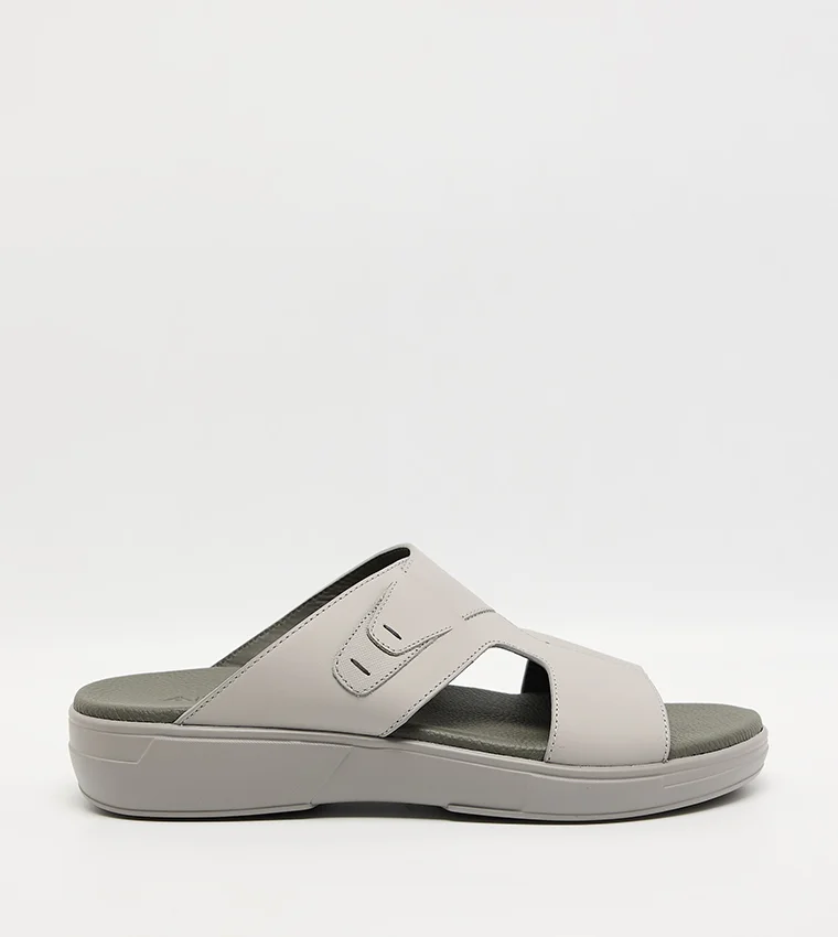 Textured Arabic Sandals
