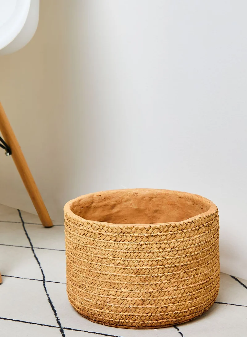 AURORA Rattan Effect Cement Flower Pot