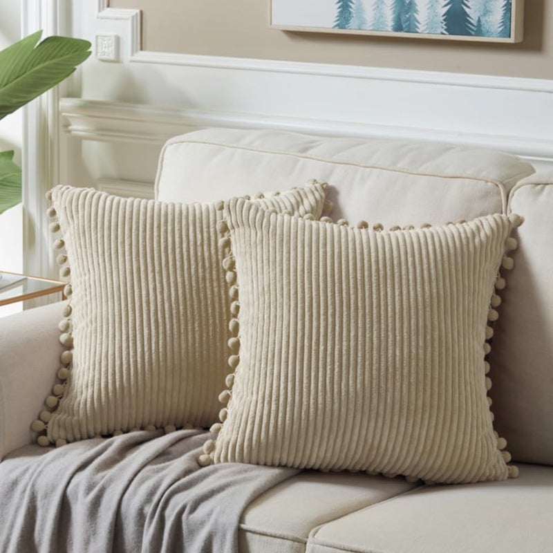 Fancy Homi عبوة من 2 من أغطية الوسائد الزخرفية البيضاء البوهيمية مع شرابات، مقاس 26x26 بوصة، من القطيفة الناعمة، مجموعة أغطية وسائد مربعة صلبة للأريكة والأريكة وغرفة النوم والسيارة وغرفة المعيشة 66x66 سم - Image 1