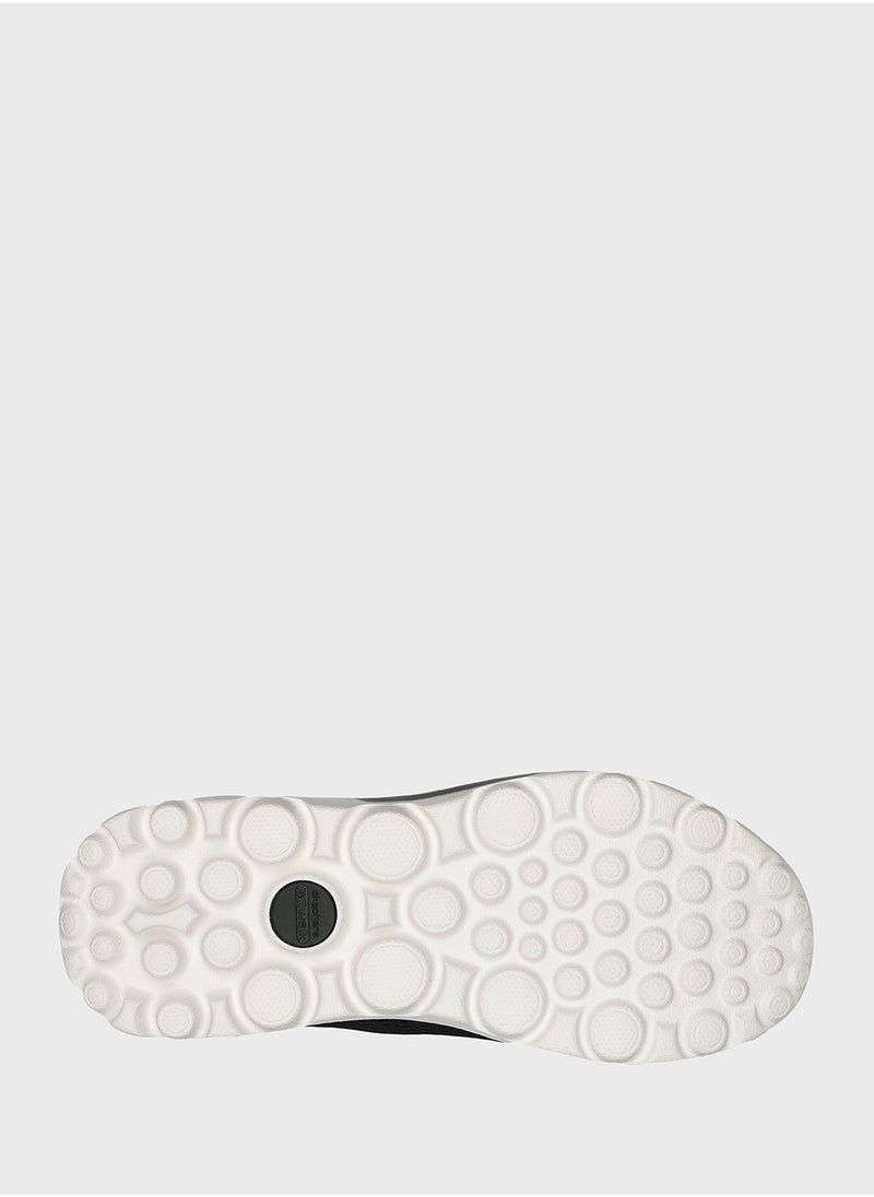 SKECHERS - GO WALK TRAVEL - Image 1