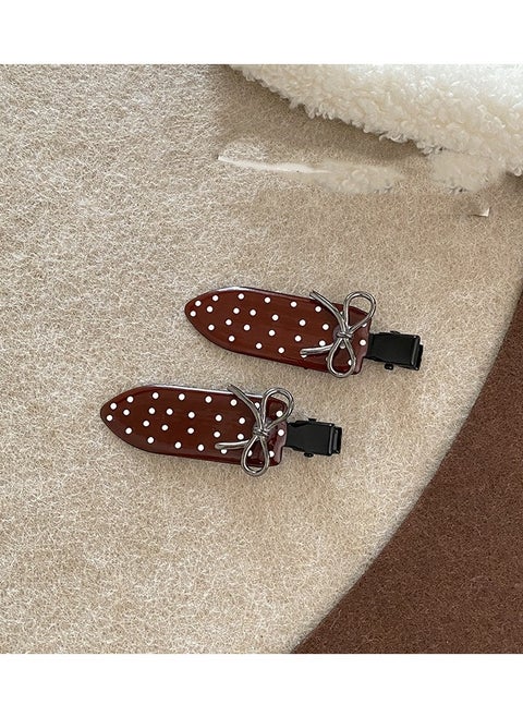 A  PairMinimally Designed Side Fringe Clip