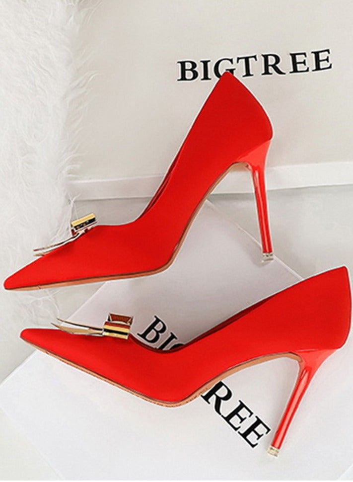 بيج تري المرأة المعدنية القوس ديكور الحزب مضخات الساتين أشار مغلق إصبع القدم الكعب العالي الأحمر 10.5CM - Image 3