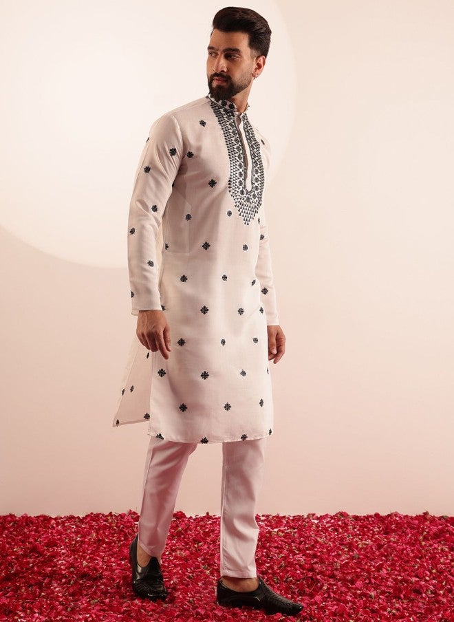 Sojanya قميص مطرز بأعمال المرايا للرجال - Image 4