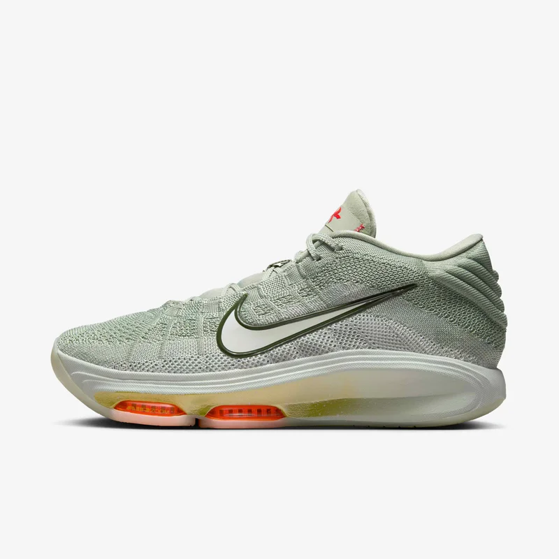 Nike Men's G.T. Hustle 3 Basketball Shoes