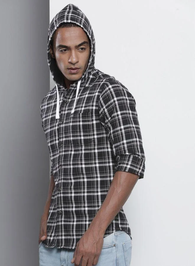 شركة المرآب الهندية Men Slim Fit Checkered Full Sleeves Hooded Casual Shirt