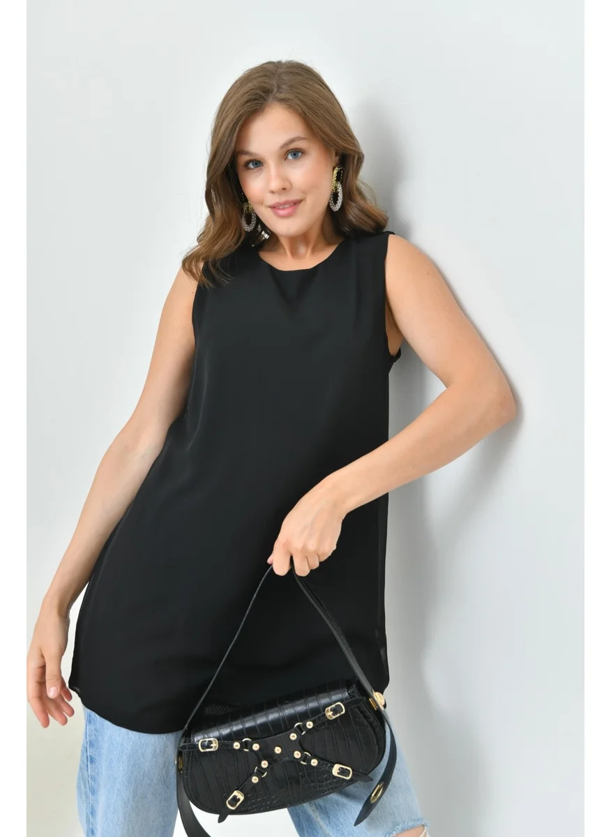 Garmi Women's Short Tunic Black