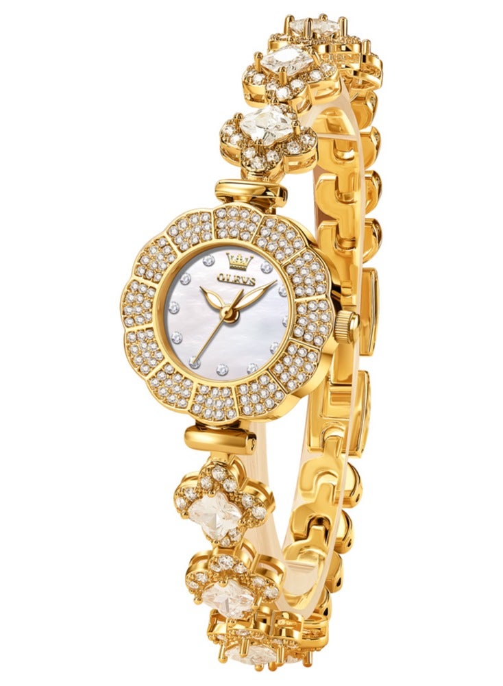 أوليفز ساعة يد نسائية أنيقة، سوار من الفولاذ المقاوم للصدأ مرصع بالألماس، تصميم قرص على شكل بتلات، زجاج عالي الصلابة بطبقة مقاومة للخدش، مقاومة للماء والتآكل، أنيقة وعصرية - Image 1