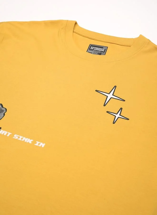 ديفيرينس أوف أوبينيون تيشيرت مطبع بأكمام قصيرة وقصة واسعة للرجال