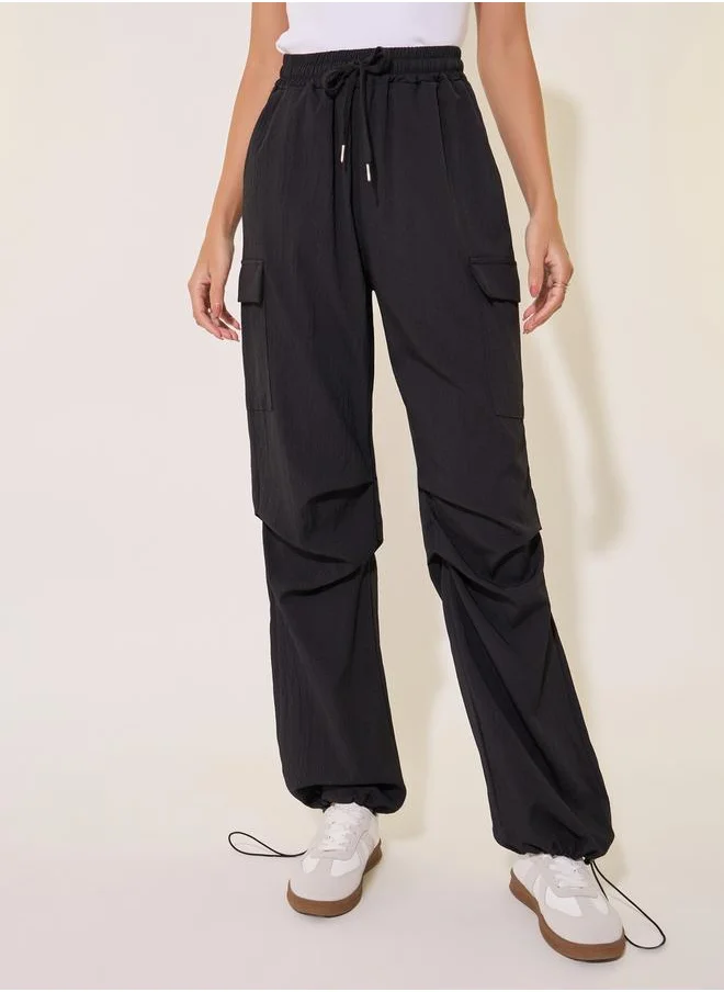 ستايلي Solid Mid-Rise Wide Leg Cargo Pants