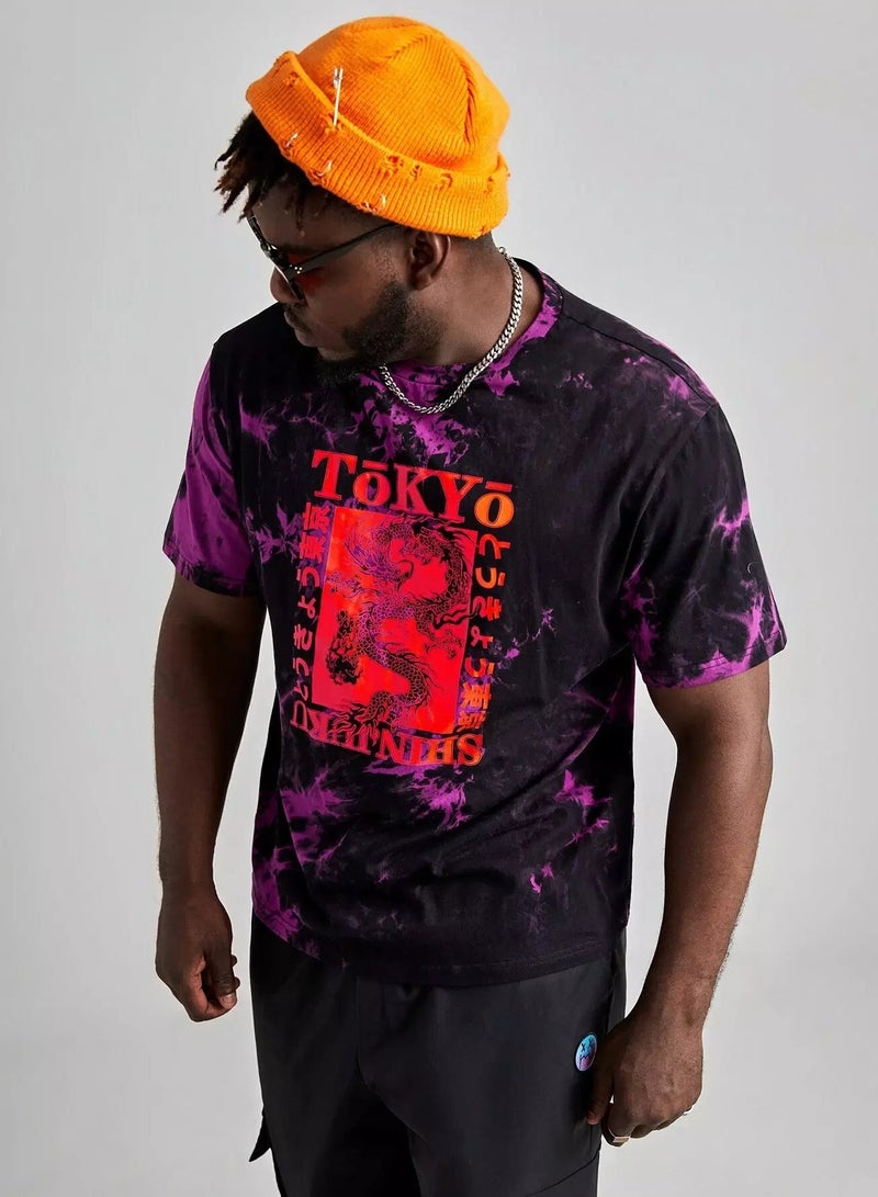 Men Tie Dye Japanese Letter & Chinese Dragon Graphic Tee - Image 4