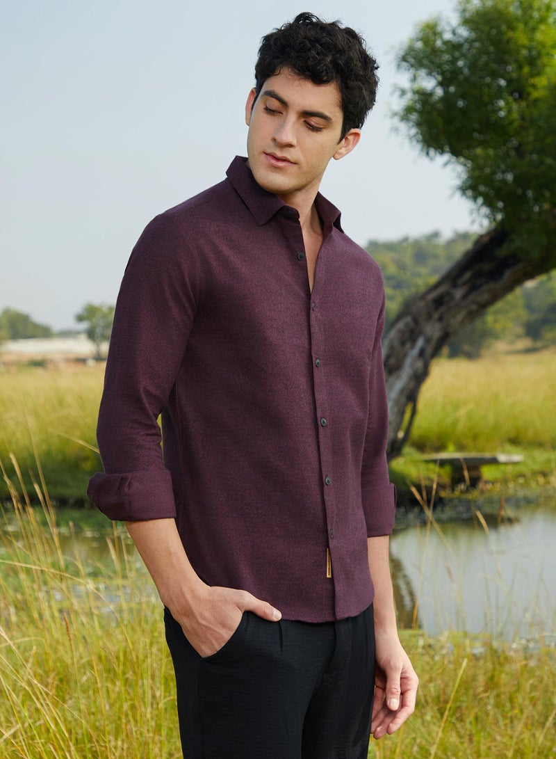 Campus Sutra Men's Wine Red Solid Cotton Shirt - Image 3