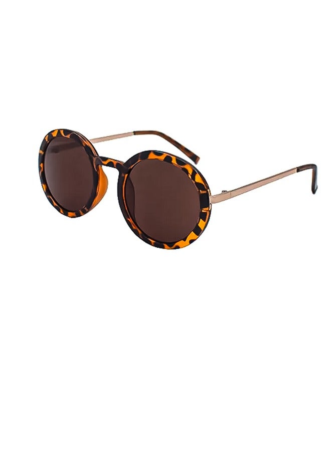نظارات شمسية نسائية  عدسات متدرجة باللون بني - Image 1