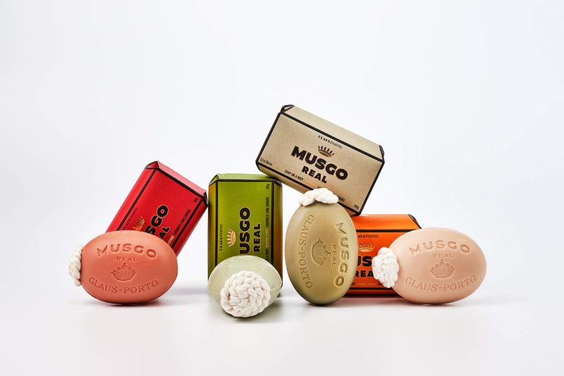 Claus Porto - Musgo Real Classic Scent Soap on a Rope | Woody Scent, Violet | Walnut Extract + Vegetable Oil Base | Rich, Smooth Body Soap for Men + Women | Handcrafted, Long Lasting (190g | 6.7 oz) - Image 2