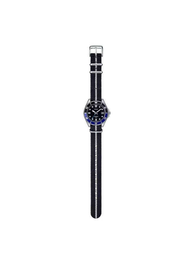 Casio Men's Dive Watch - MDV-10C-1A2VDF Black Dial - Image 3