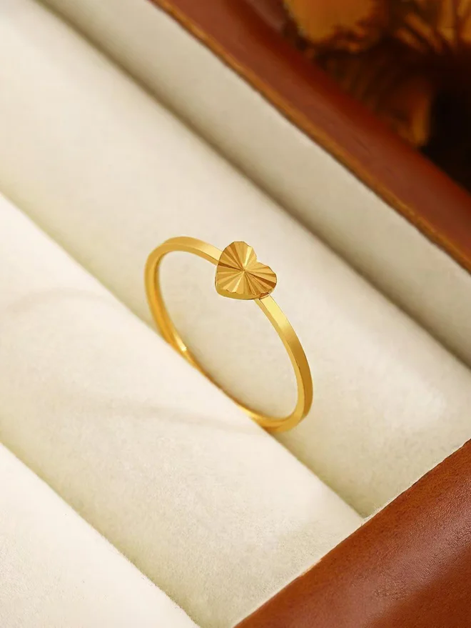 Styli Heart Detail Ring