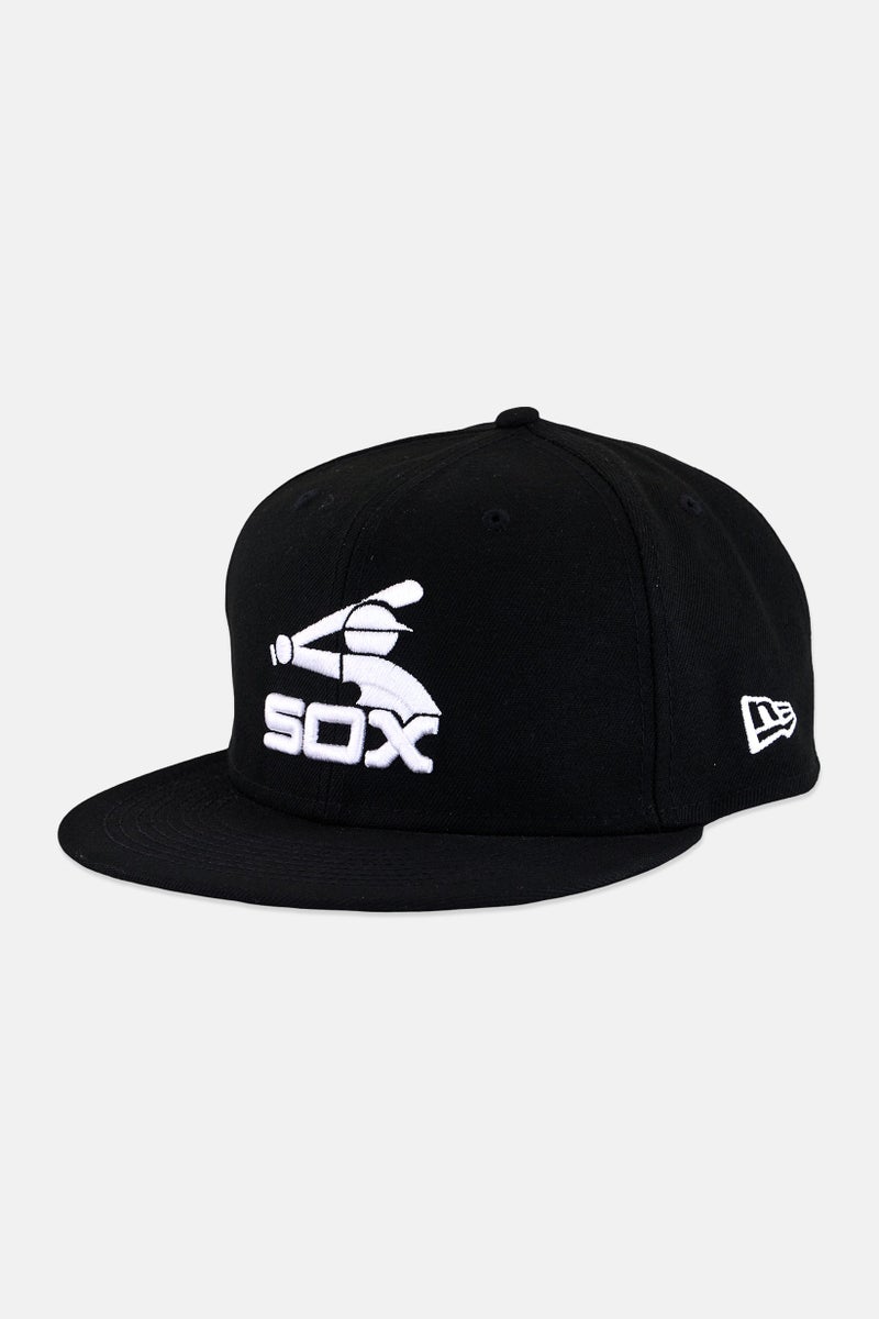 New Era x MLB Men Chicago White Sox Fitted Cap, Black - Image 1