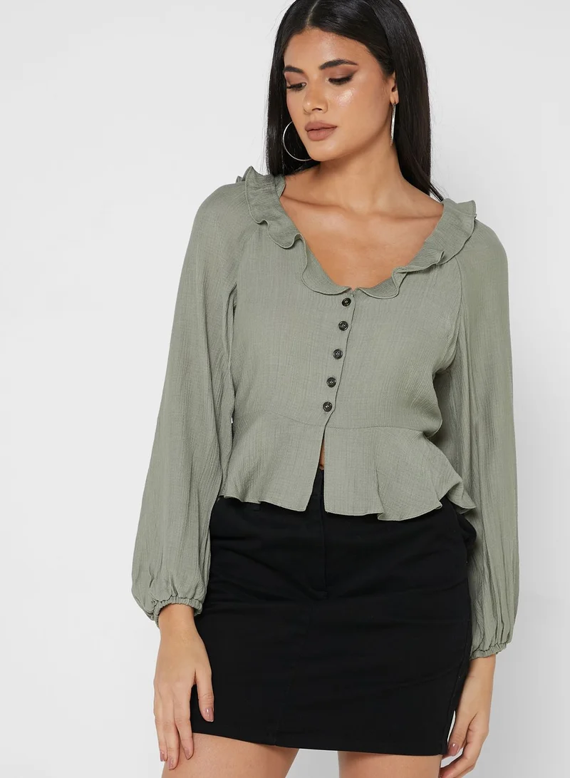 TOPSHOP Ruffle Button Detail Peplum Top