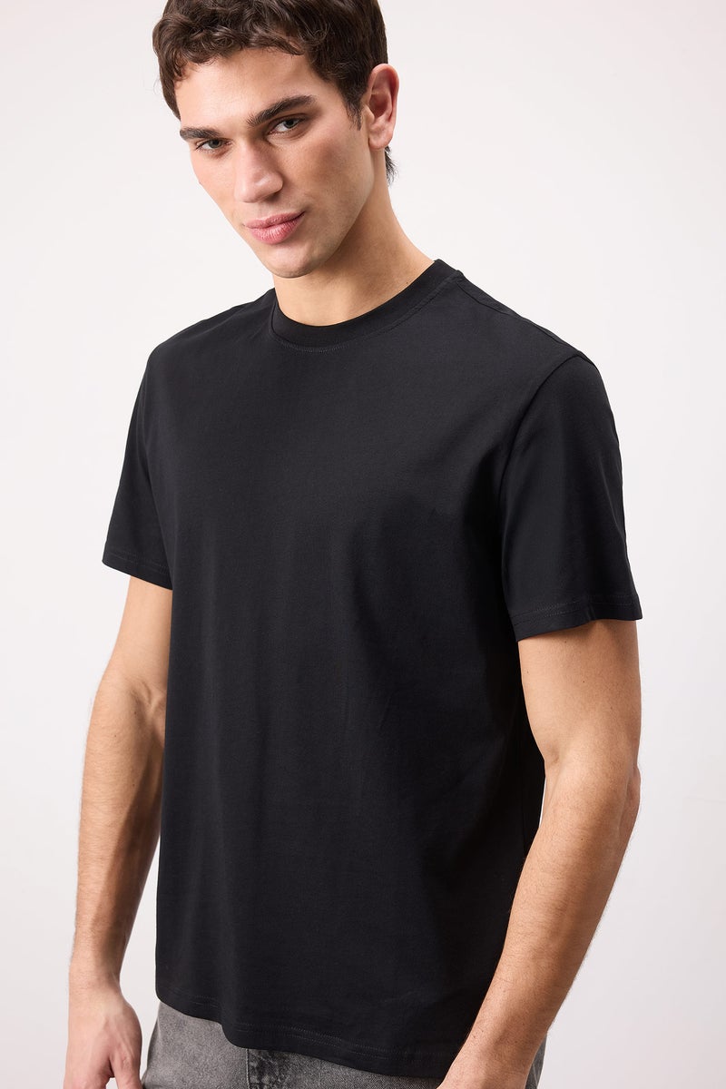 DeFacto Man New Regular Fit Crew Neck Basic T - Image 1