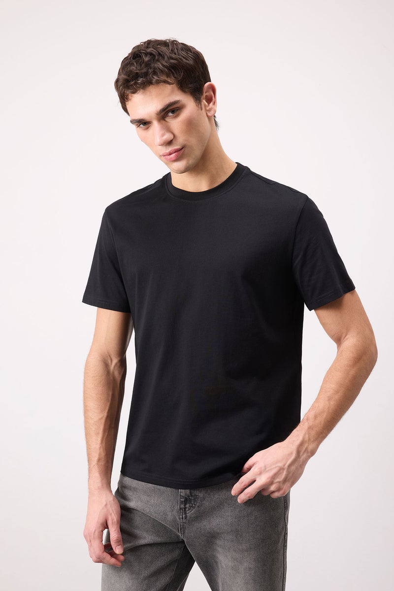 DeFacto Man New Regular Fit Crew Neck Basic T - Image 4