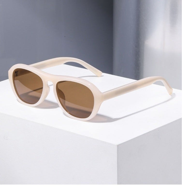 Women's European Style Polarized Sunglasses, Oversized Round TR Frame, UV400 Protection - Image 4