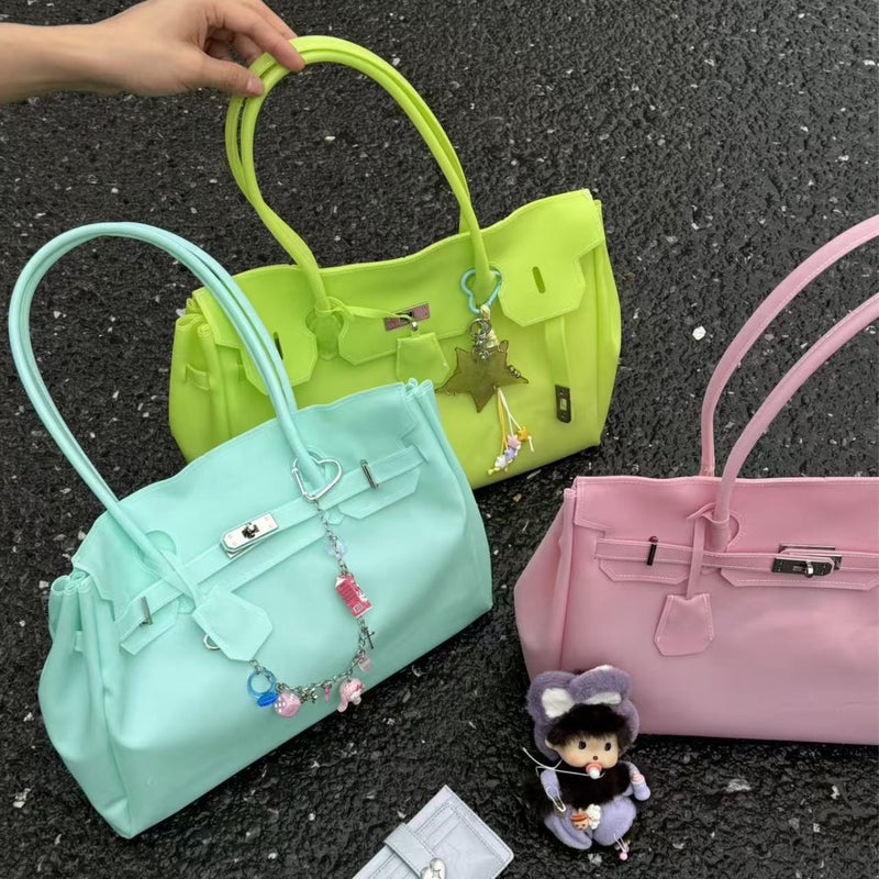 Large PVC Jelly Tote Bag with Spacious Design - Image 2